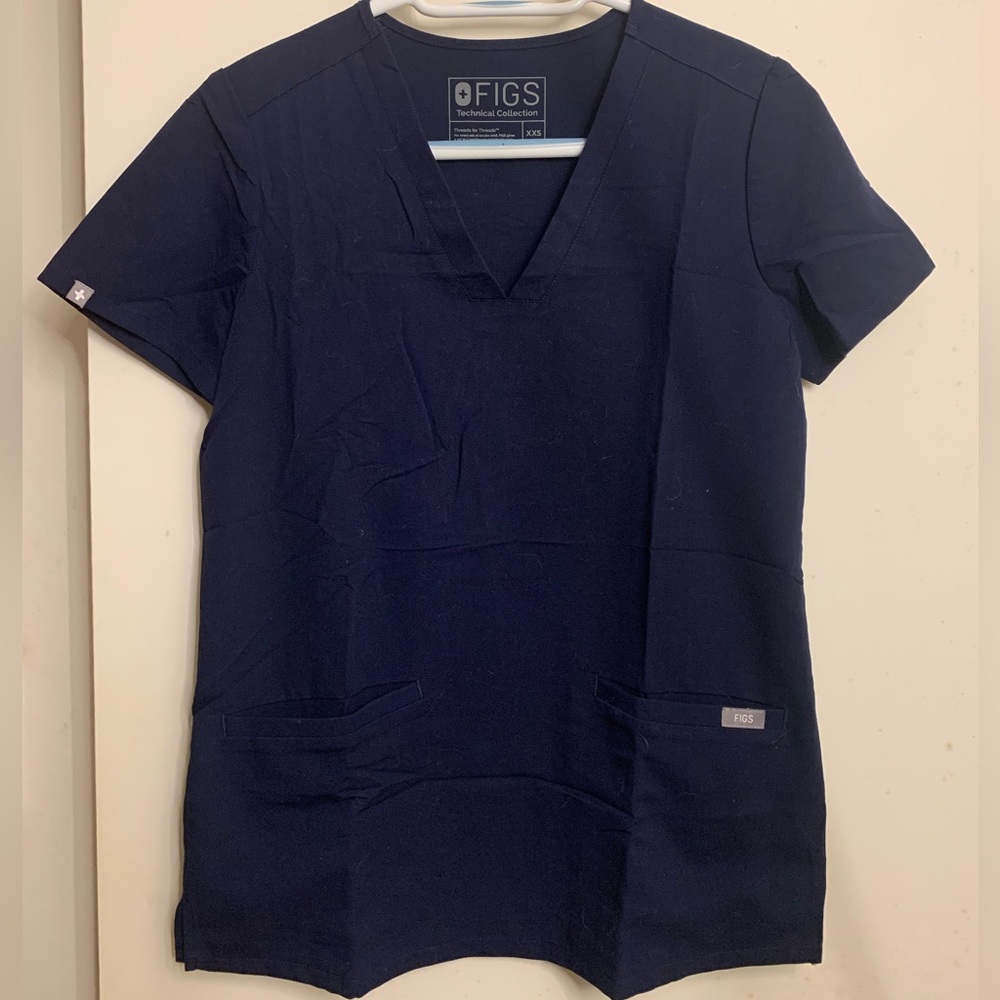 FIGS Scrub Top (Navy Blue)